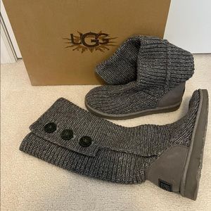 Ugg boots size 8 in grey